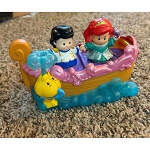 Fisher-Price Little People Disney Princess Ariel's Boat Ride and Flounder